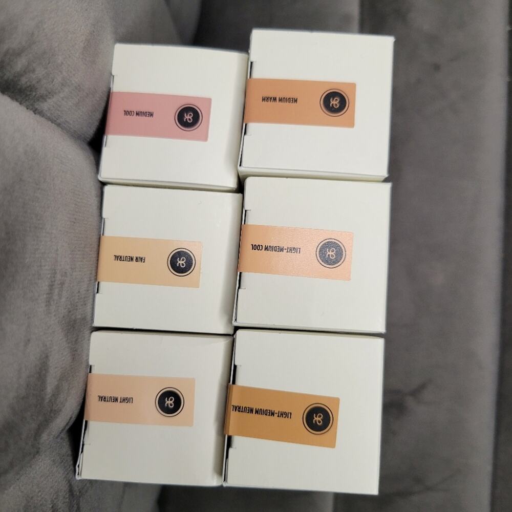 New in Box Arbonne Hyaluronic Acid Lightweight Satin Natural Glow Foundation - Picture 3 of 14